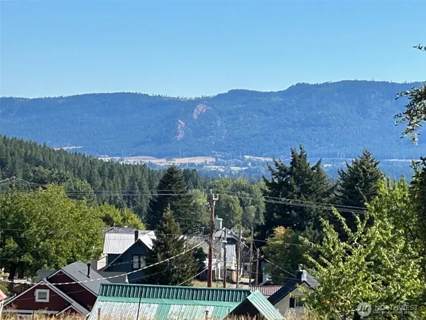 a view of a city