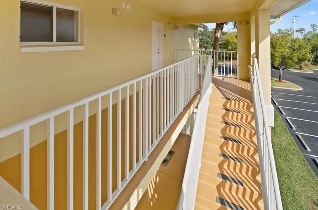 $3,000 | 8297 Key Royal Lane, Unit 331, Naples, FL 34119