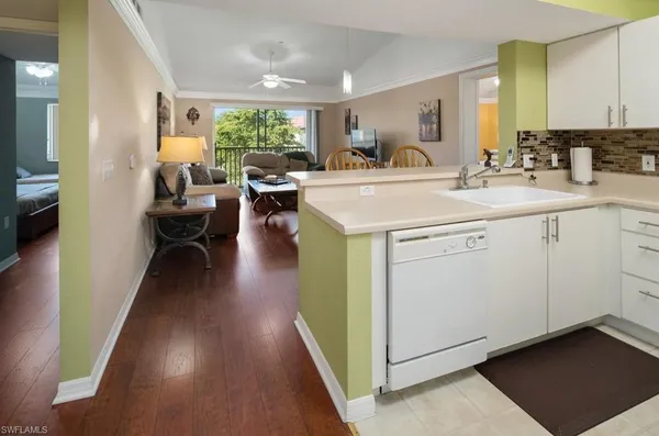 $3,000 | 8297 Key Royal Lane, Unit 331, Naples, FL 34119