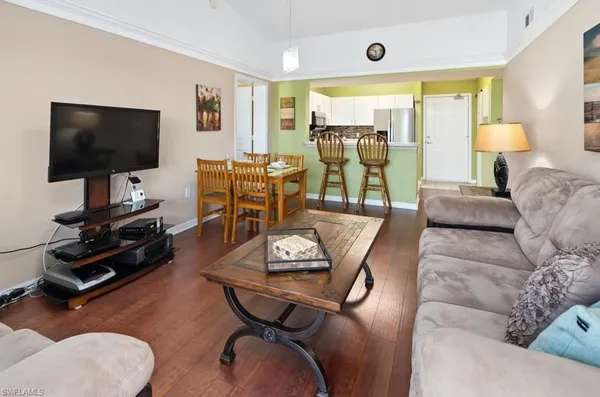 $3,000 | 8297 Key Royal Lane, Unit 331, Naples, FL 34119