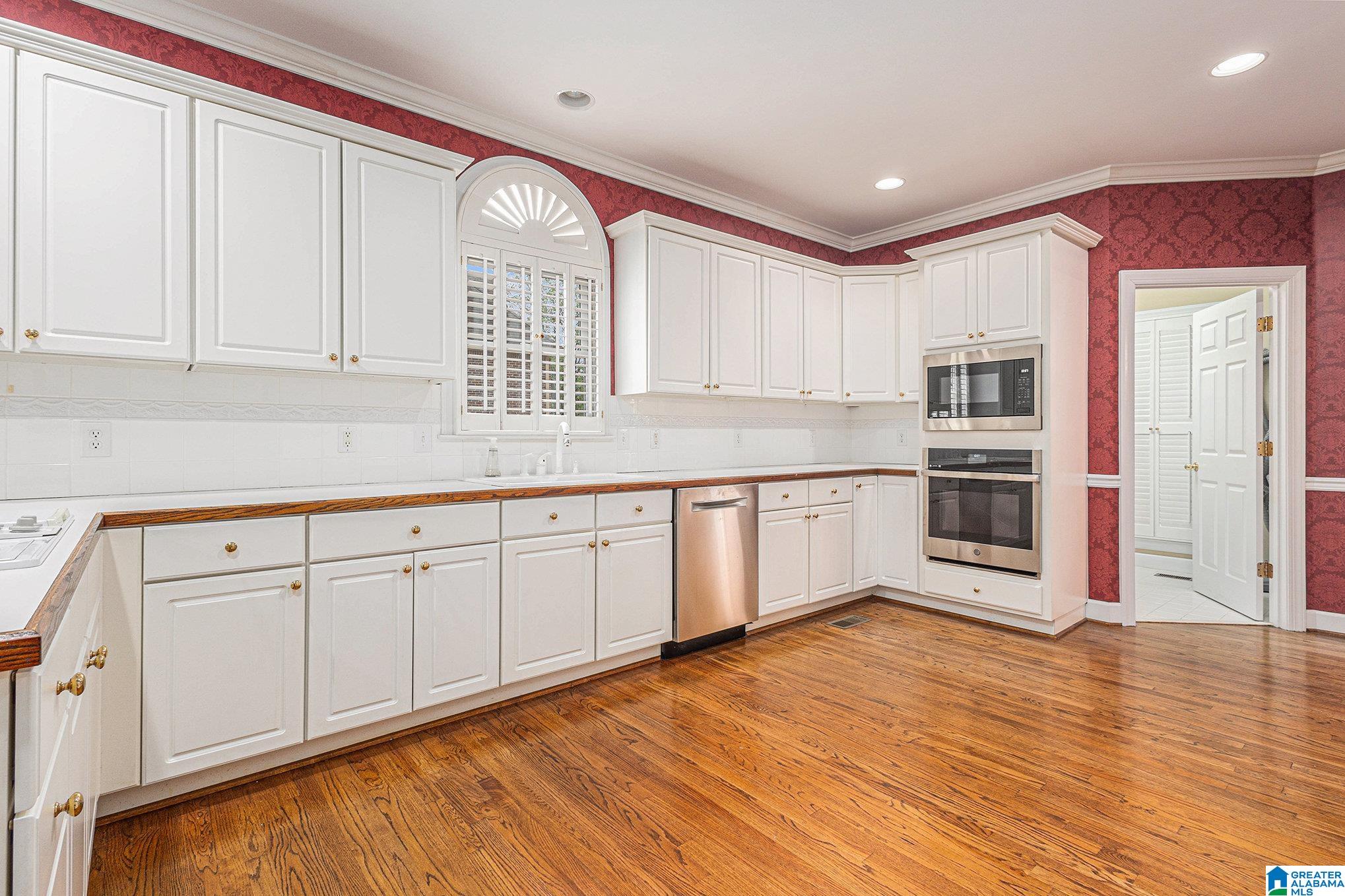 152 Maple Trace Birmingham, AL 35244 - Photo 7 of 52