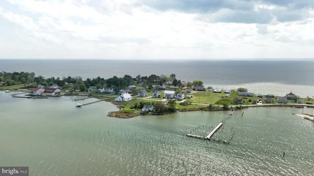 $650,500 | 2508 Old House Point Road, Fishing Creek, MD 21634