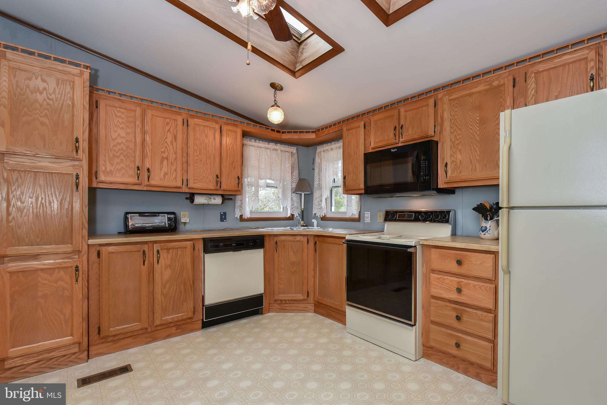 396 Connelly Road Rising Sun, MD 21911 - Photo 13 of 32 ALL APPLIANCES INCLUDED!
