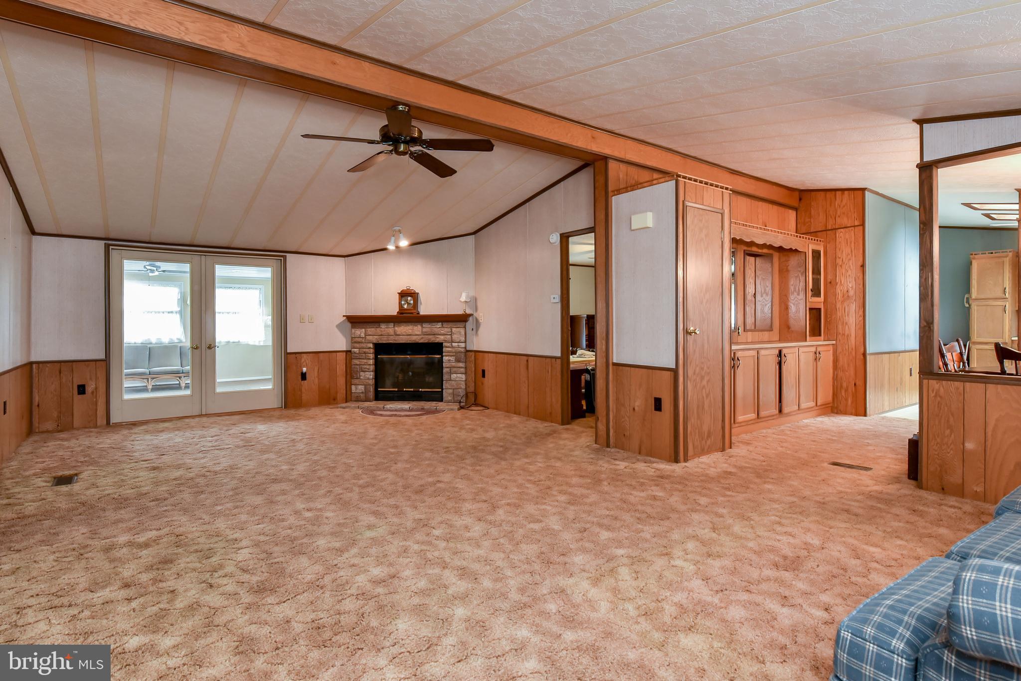 396 Connelly Road Rising Sun, MD 21911 - Photo 4 of 32 LIVING ROOM