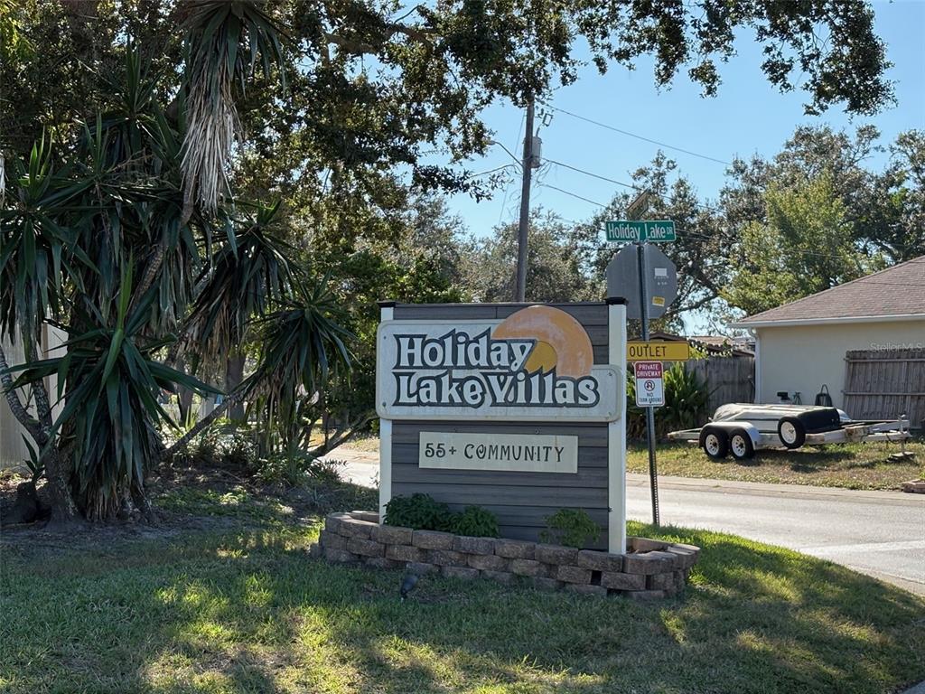 3813 Staysail Lane Holiday, FL 34691 - Photo 2 of 32