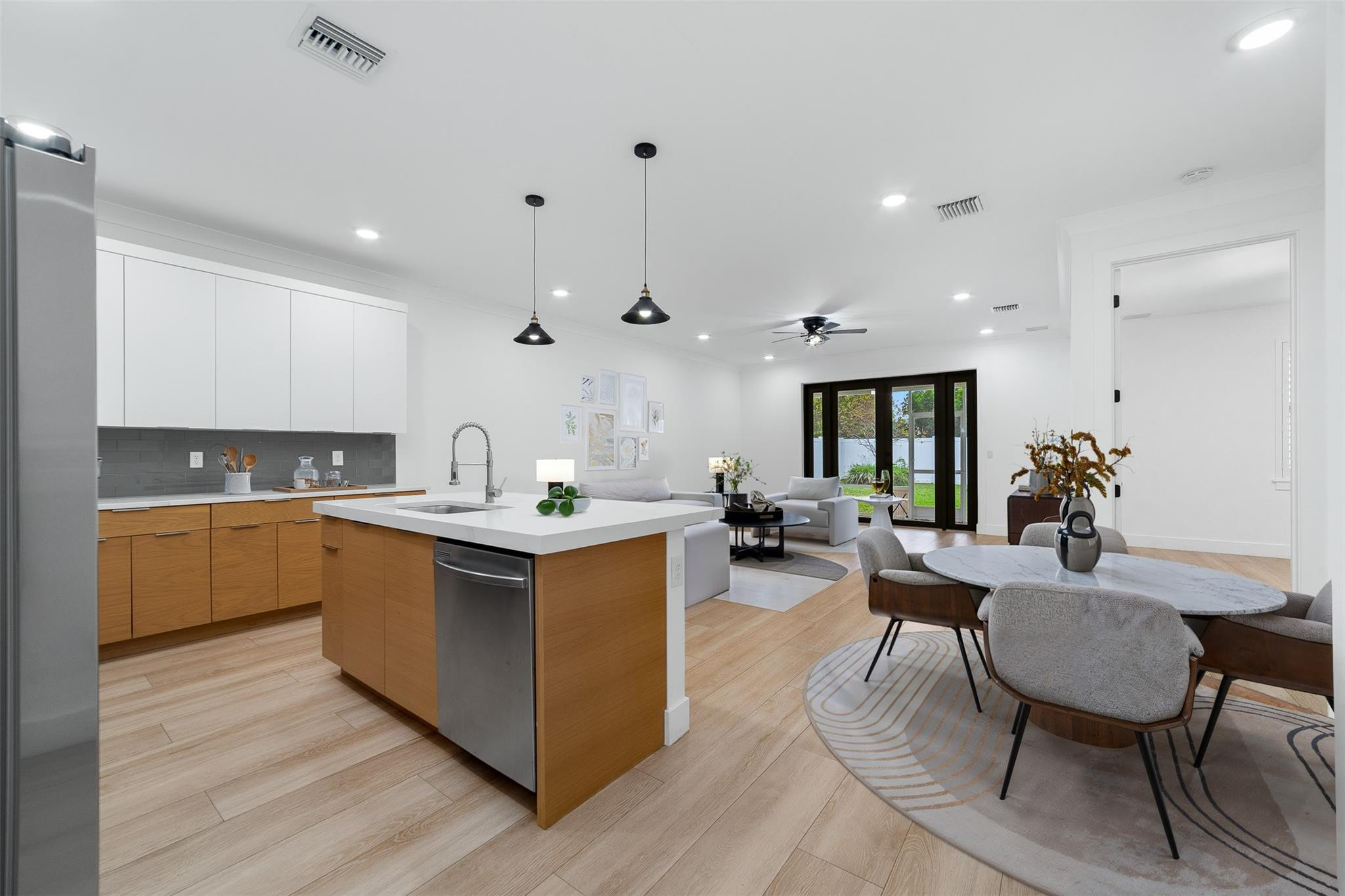 6810 Church Street Jupiter, FL 33458 - Photo 6 of 49 Virtually Staged