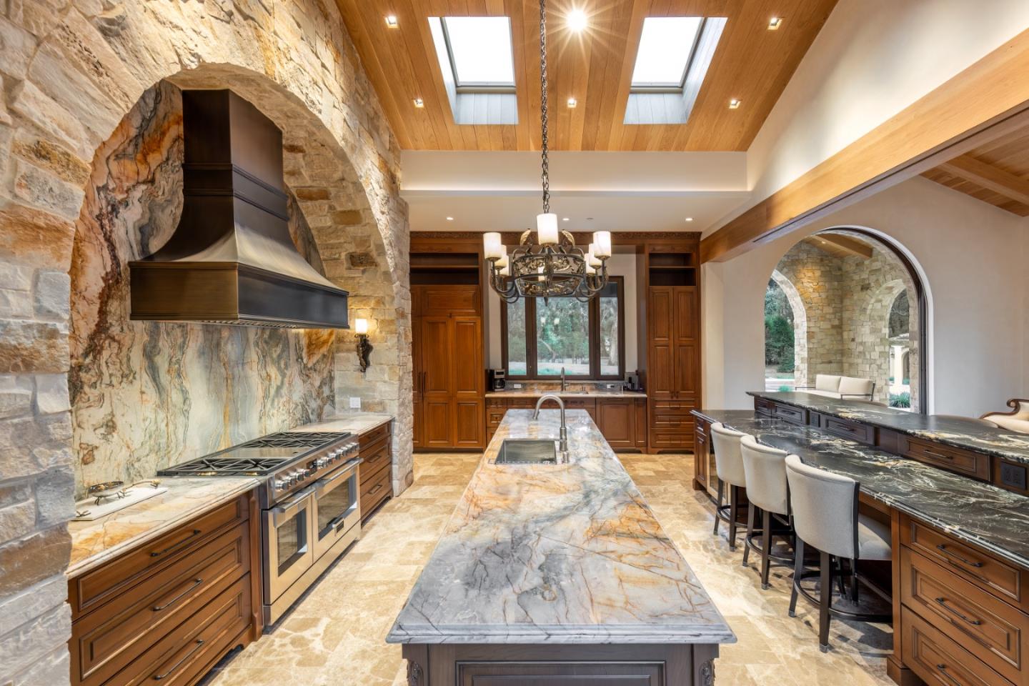 7 Blue Ridge Lane Woodside, CA 94062 - Photo 3 of 38