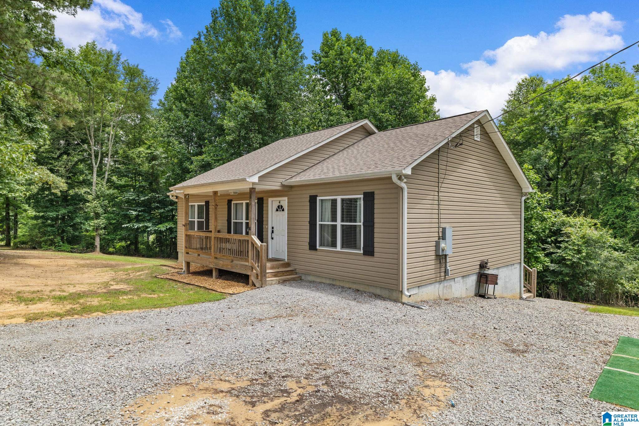 212 Sitton Road Hayden, AL 35079 - Photo 3 of 25