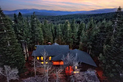 $1,950,000 | 12705 Falcon Point Place, Truckee, CA 96161
