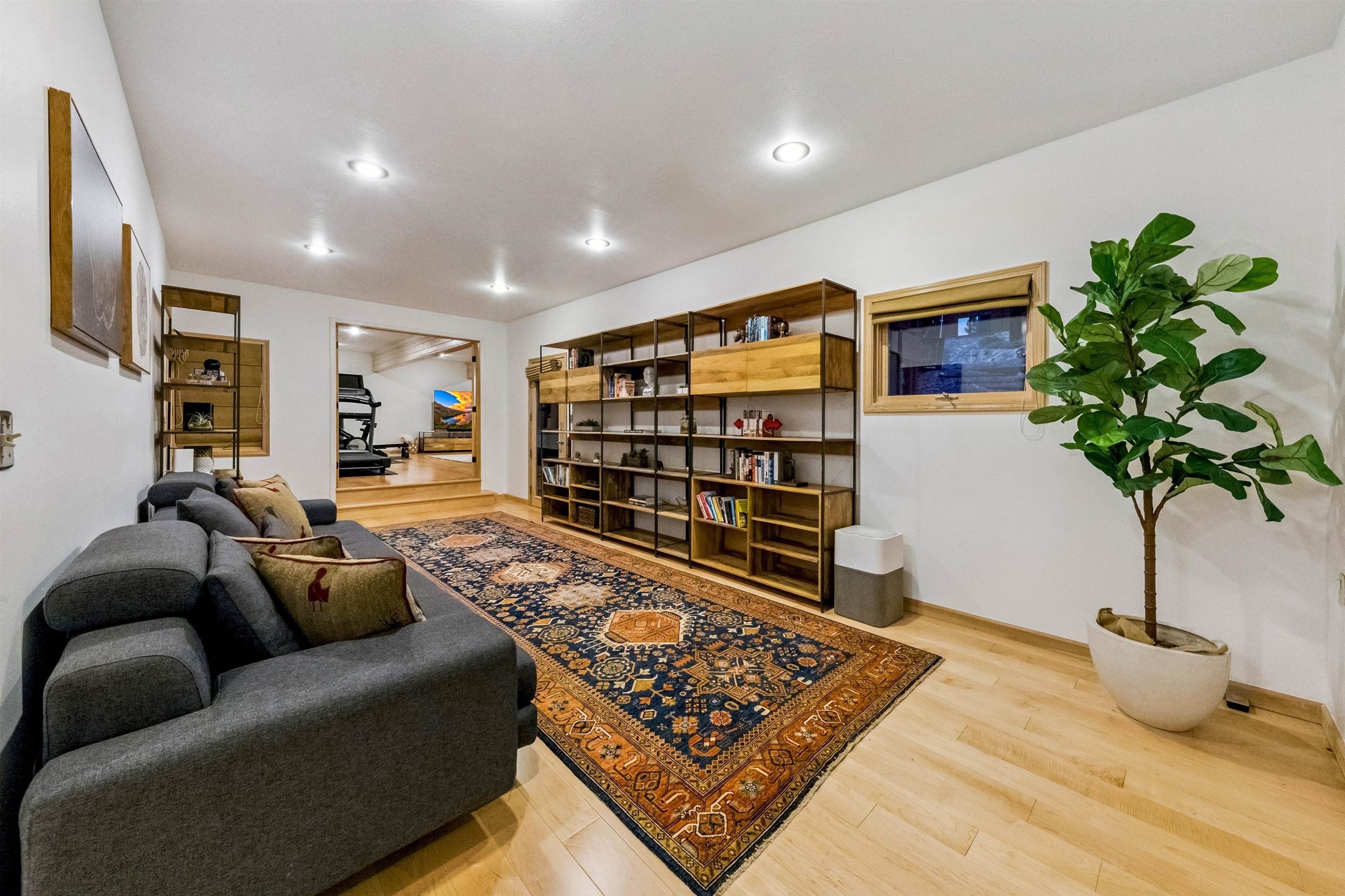 12705 Falcon Point Place Truckee, CA 96161 - Photo 18 of 28 a living room with furniture and a potted plant
