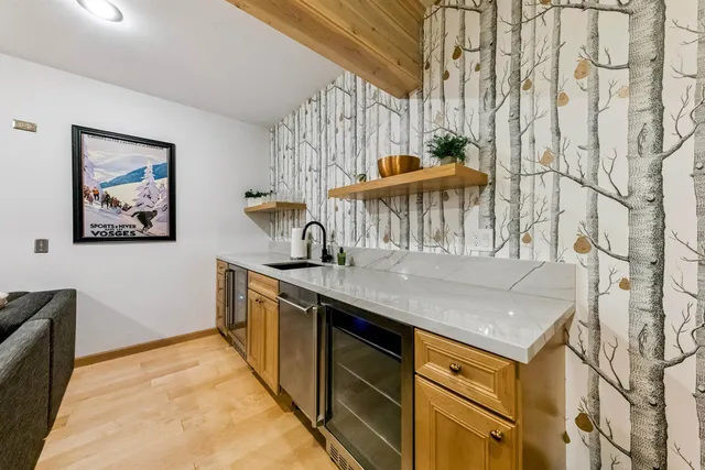 $1,950,000 | 12705 Falcon Point Place, Truckee, CA 96161