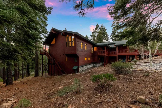 $1,950,000 | 12705 Falcon Point Place, Truckee, CA 96161