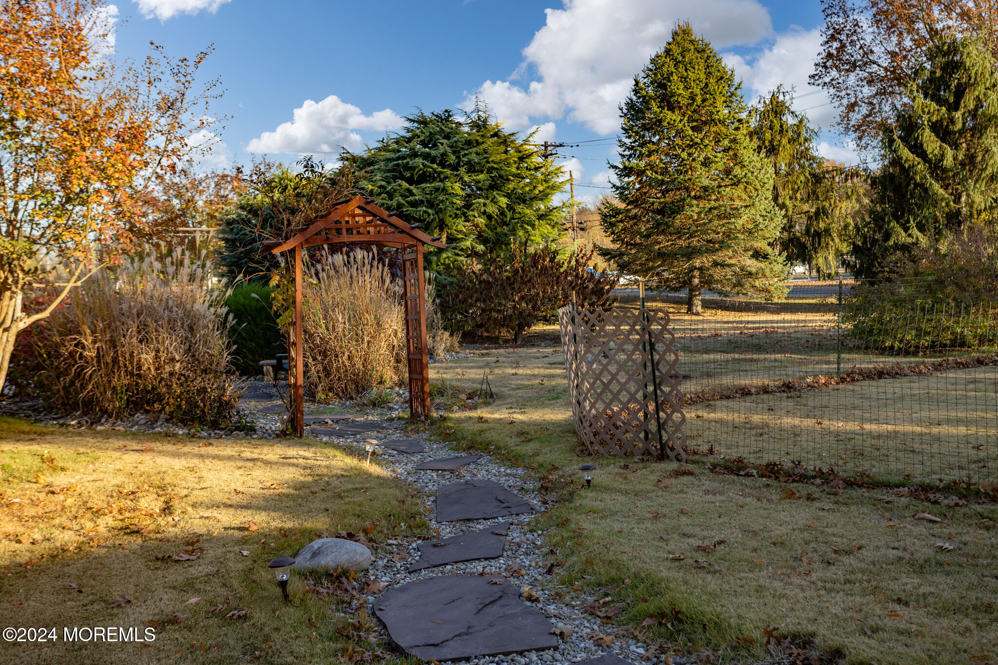 2149 Jacksonville Jobstown Road Jobstown, NJ 08041 - Photo 35 of 48 a view of a yard with an tree