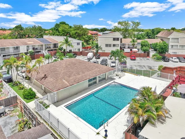 $299,900 | 15655 Southwest 82nd Cir Lane, Unit 512, Miami, FL 33193