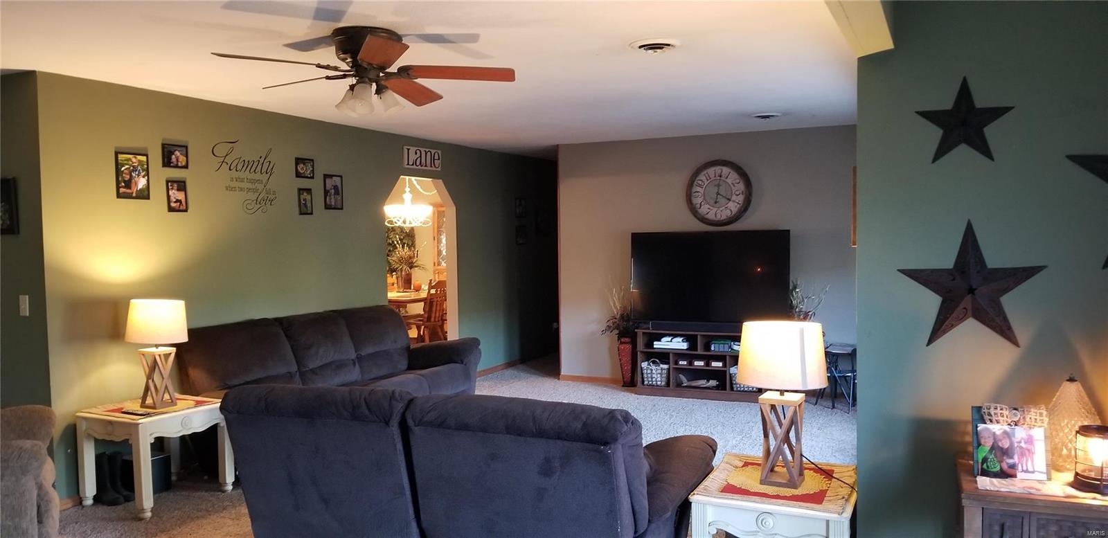 2220 Gape Hollow Road Harrisburg, IL 62946 - Photo 4 of 28 Gallery Image 4