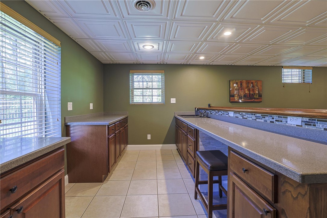 3681 Wilmington Road Lebanon, OH 45036 - Photo 49 of 87 This versatile bar area offers ample counter space, perfect for entertaining or daily use.