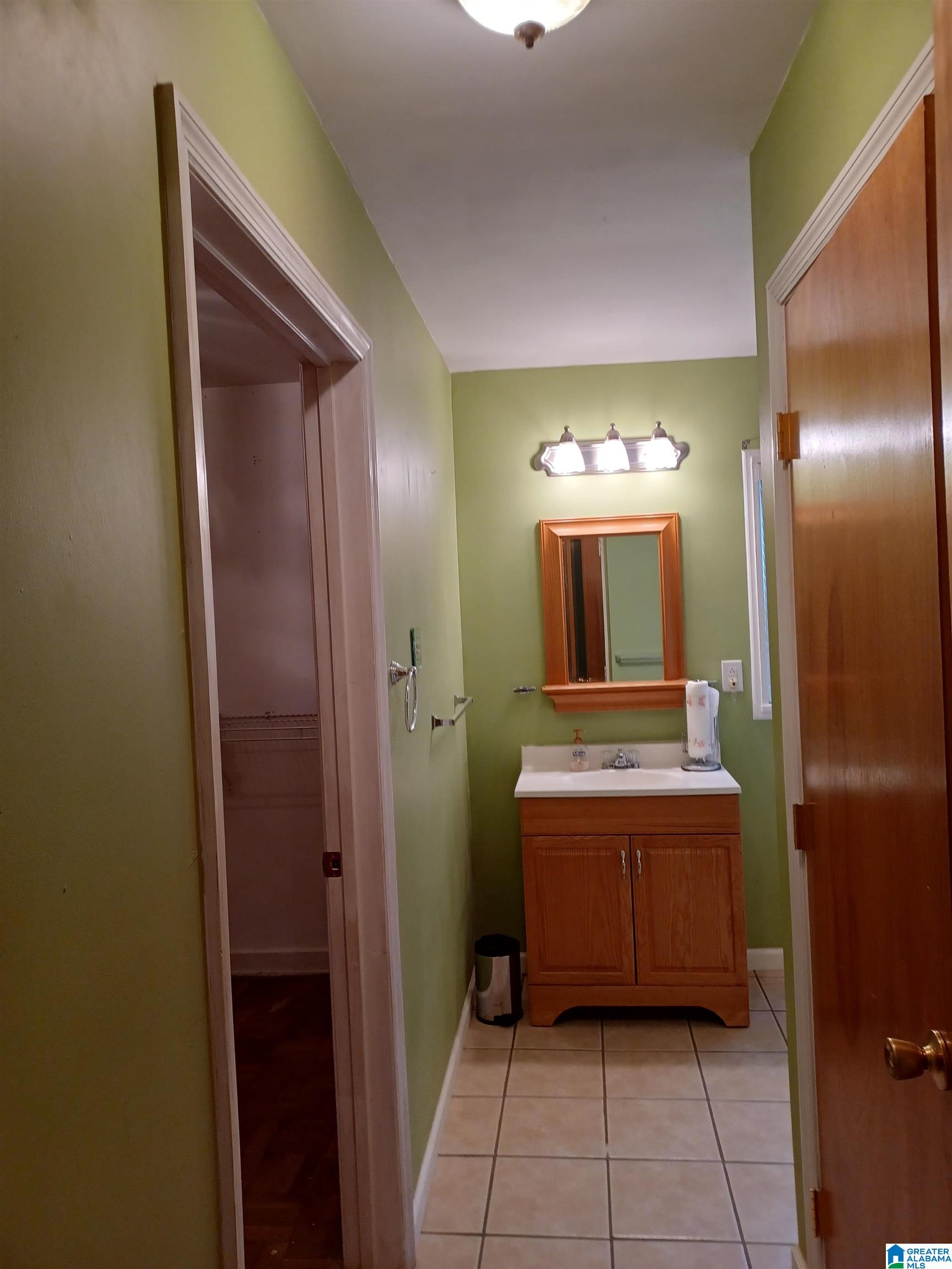 1632 Roberts Street Southwest Birmingham, AL 35211 - Photo 10 of 19