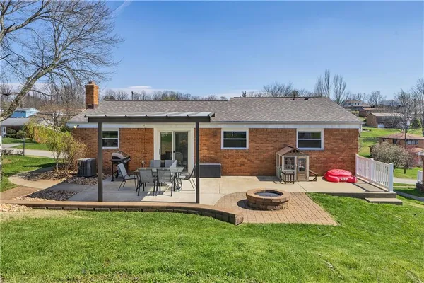 $299,900 | 124 Sunrise Drive, Irwin, PA 15642