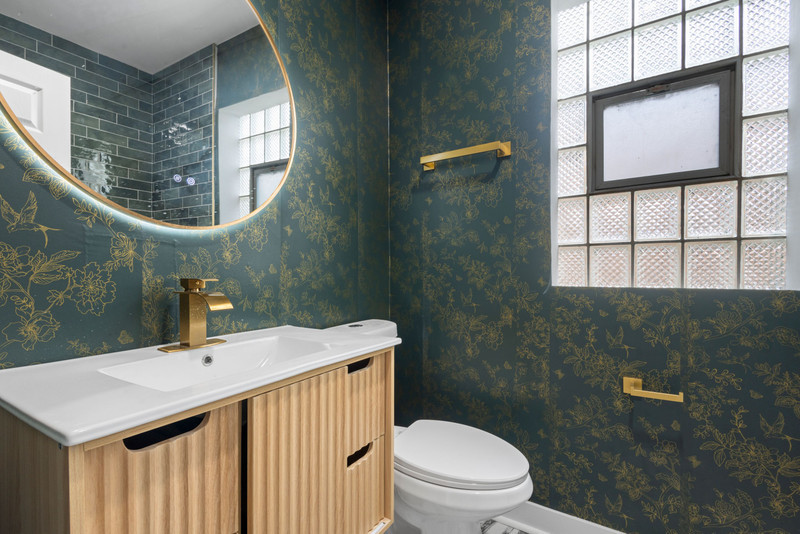 602 East 88th Place Chicago, IL 60619 - Photo 8 of 33