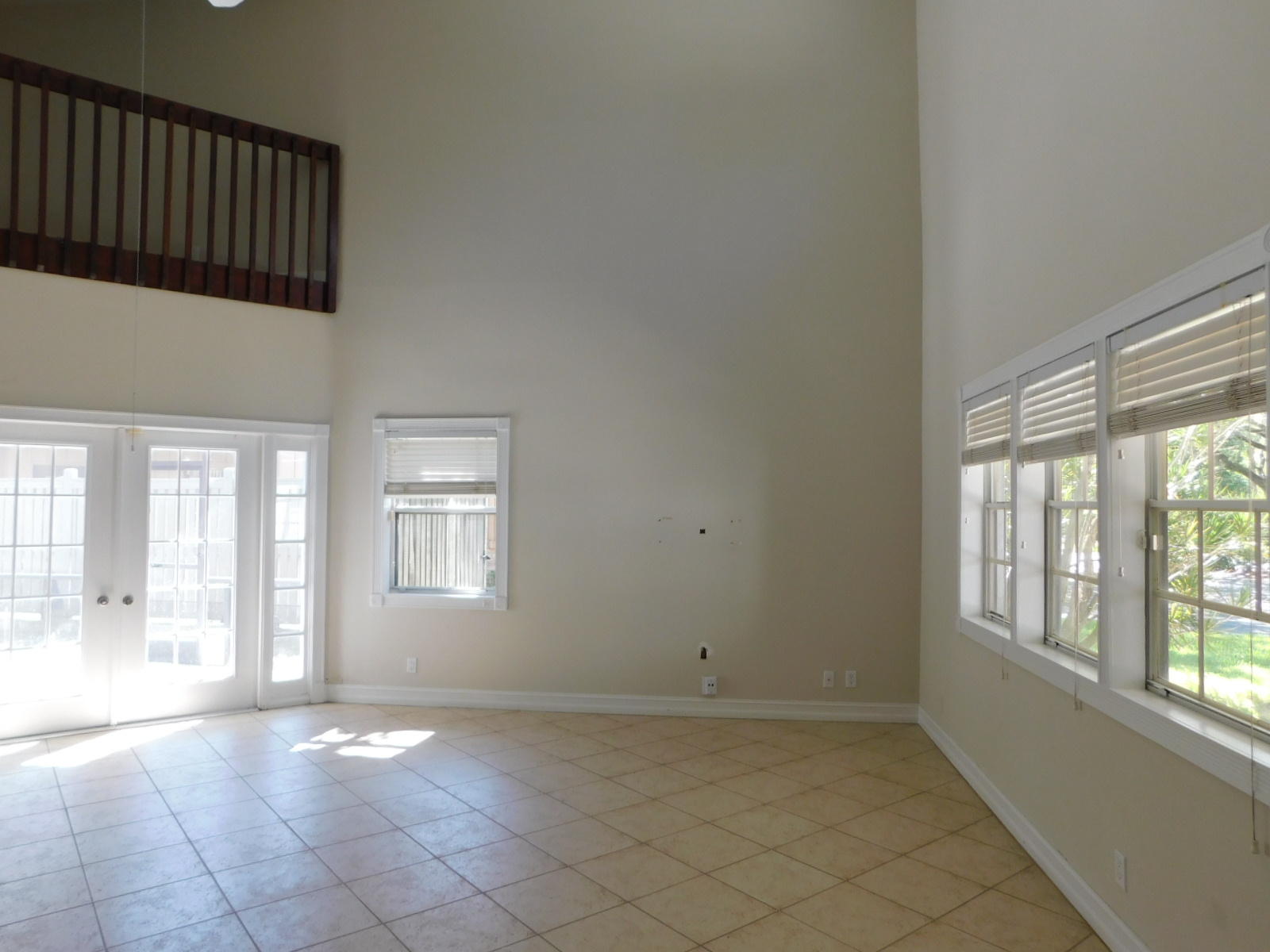 6555 Abbey Road Parkland, FL 33067 - Photo 4 of 18 DSCN1507