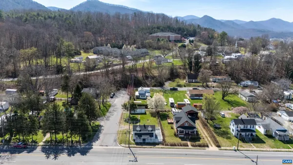 $230,000 | 276 East 29th Street, Buena Vista, VA 24416