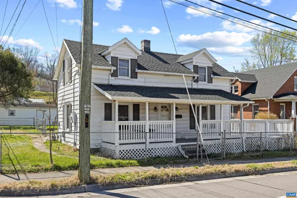 $230,000 | 276 East 29th Street, Buena Vista, VA 24416