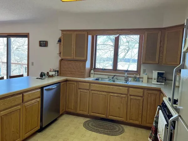 $657,000 | 11198 Wallen Road, Brandon, MN 56315