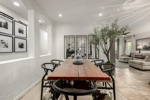 $674,900 | 152 West Rosemary Drive, Chandler, AZ 85248