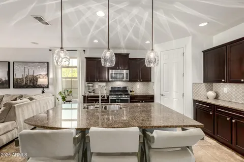 $674,900 | 152 West Rosemary Drive, Chandler, AZ 85248