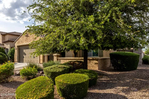 $674,900 | 152 West Rosemary Drive, Chandler, AZ 85248