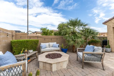 $674,900 | 152 West Rosemary Drive, Chandler, AZ 85248