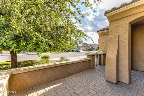 $674,900 | 152 West Rosemary Drive, Chandler, AZ 85248