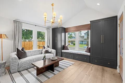 $1,649,000 | 1215 Ashland Street, Houston, TX 77008