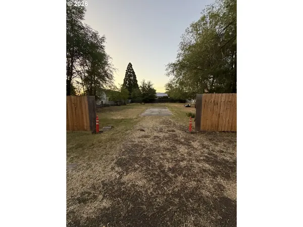 $72,000 | 311 West Darland Street, Goldendale, WA 98620