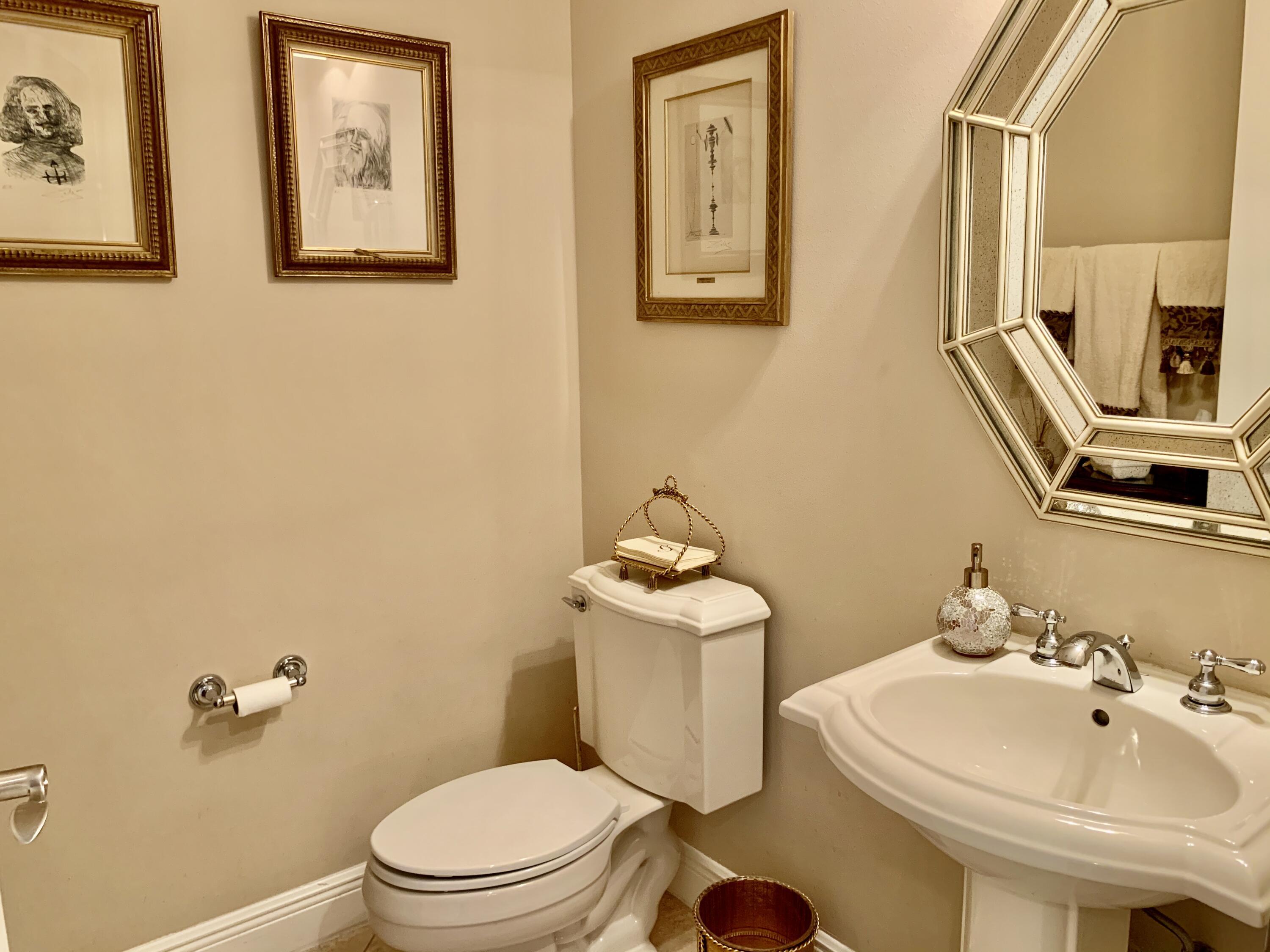 5620 Northeast Trieste Terrace Boca Raton, FL 33487 - Photo 15 of 41 Half Bath