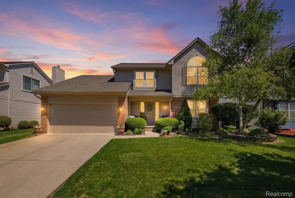 $425,000 | 46604 Aarons Way, Canton, MI 48188