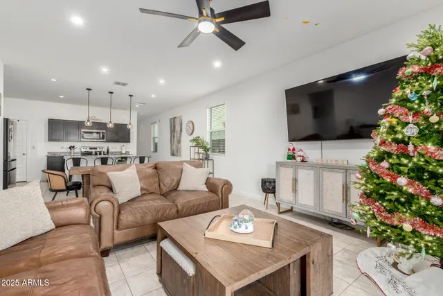 $476,990 | 2102 West Sable Avenue, Apache Junction, AZ 85120