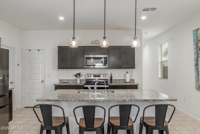 $476,990 | 2102 West Sable Avenue, Apache Junction, AZ 85120