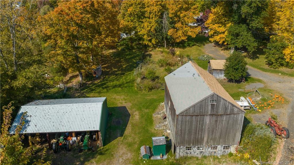 81 Currituck Road Newtown, CT 06470 - Photo 25 of 40
