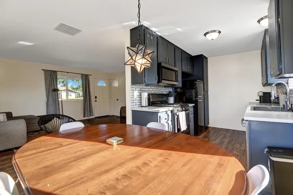 $275,000 | 7780 Jemez Trail, Yucca Valley, CA 92284