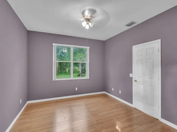 $2,200 | 5675 West 1st Square Southwest, Vero Beach, FL 32968