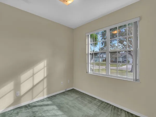 $2,200 | 5675 West 1st Square Southwest, Vero Beach, FL 32968