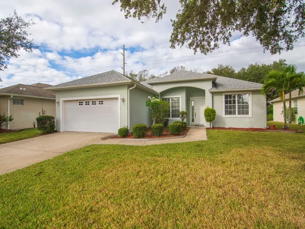 $2,200 | 5675 West 1st Square Southwest, Vero Beach, FL 32968