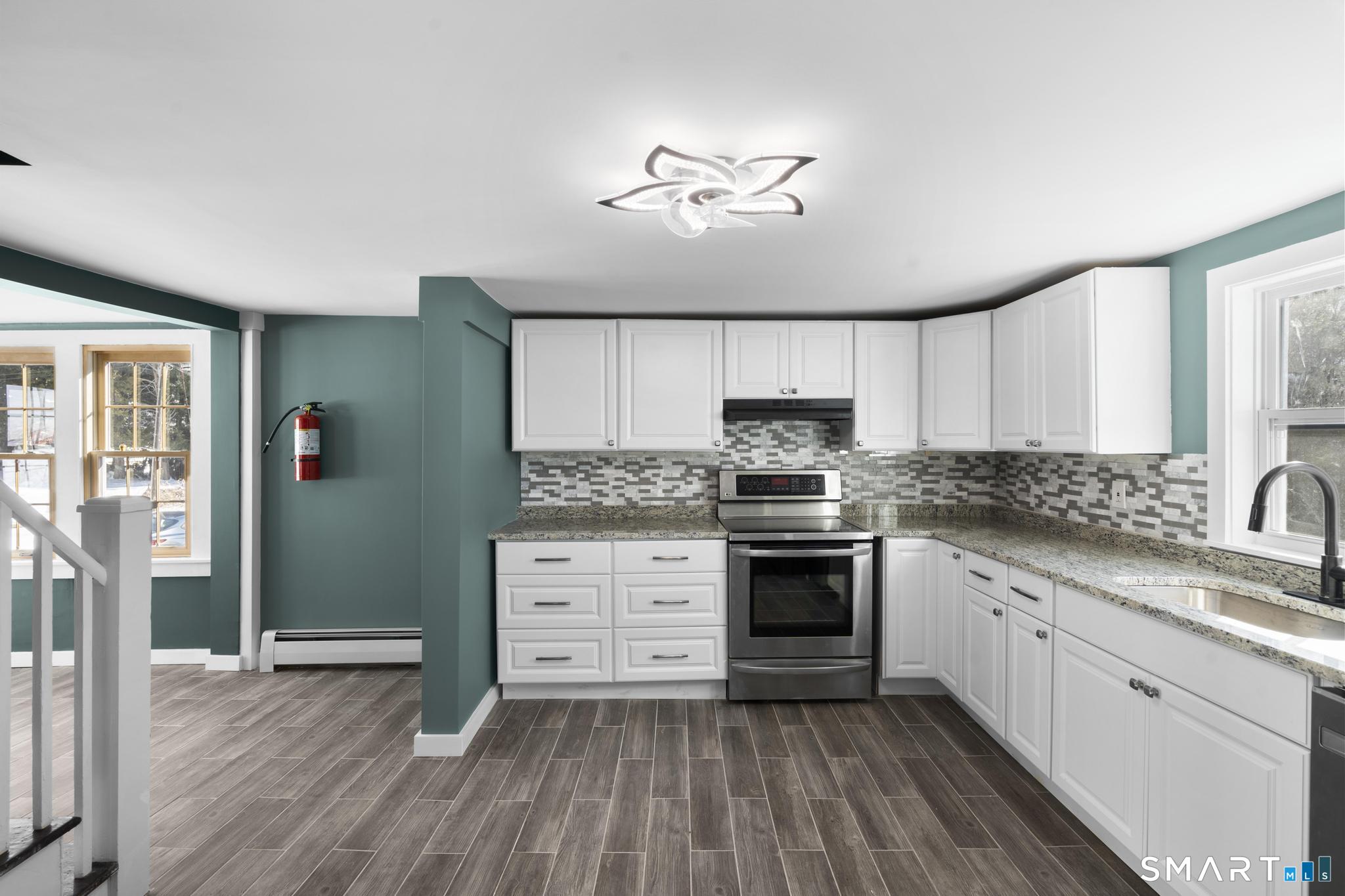 13 Harland Road Norwich, CT 06360 - Photo 5 of 36