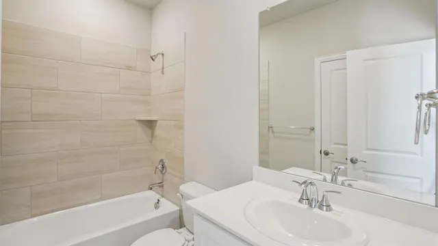 $402,654 | 4018 Granbury Drive, Farmersville, TX 75442