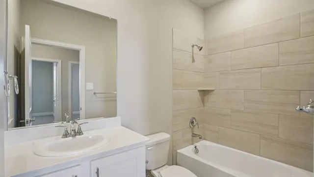 $402,654 | 4018 Granbury Drive, Farmersville, TX 75442