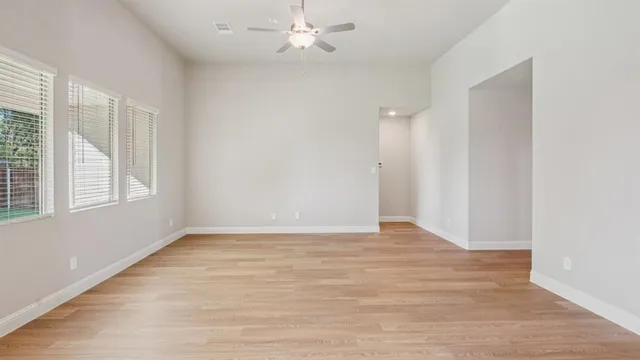 $402,654 | 4018 Granbury Drive, Farmersville, TX 75442