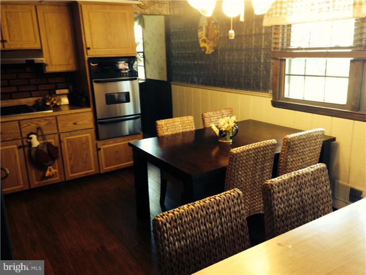 143 Hempstead Road Hamilton, NJ 08610 - Photo 3 of 10 Gallery Image 3