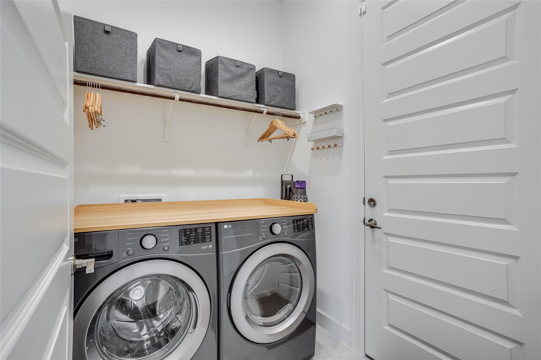 4701 Sea Salt Drive Austin, TX 78747 - Photo 26 of 29 a utility room with dryer and washer