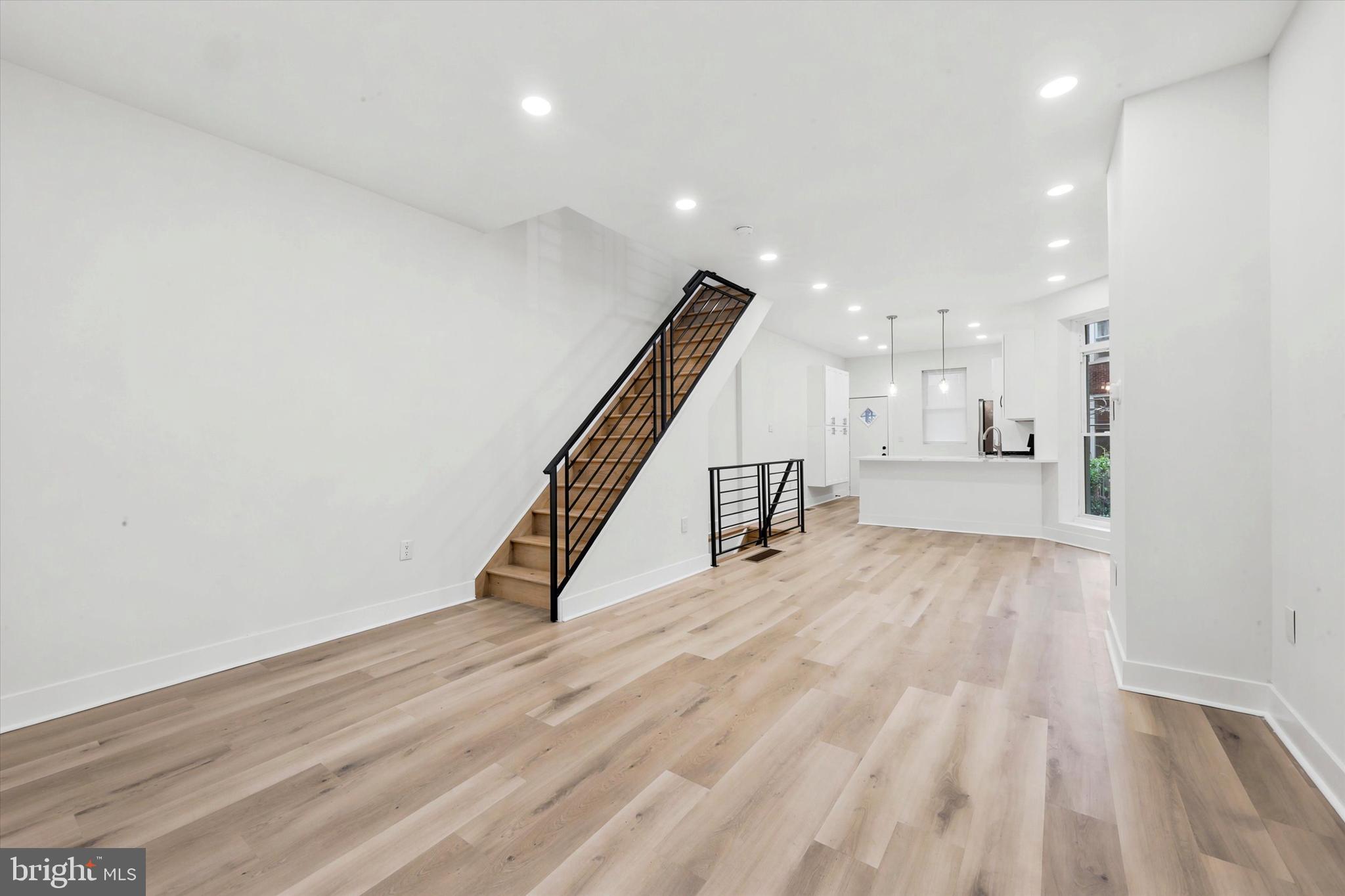 5751 Rodman Street Philadelphia, PA 19143 - Photo 2 of 25 LIVING ROOM